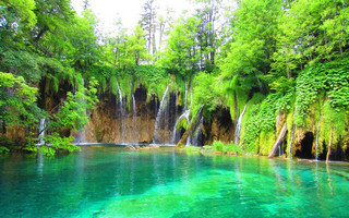 CroatiaLakes1
