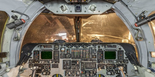 cockpit10