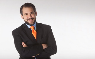 ο καθηγητής Νευροχειρουργικής, Βασίλειος Α. Ζέρρης ο καθηγητής Νευροχειρουργικής, Βασίλειος Α. Ζέρρης