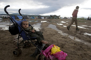 2016-04-24T180132Z_516809915_GF10000394117_RTRMADP_3_EUROPE-MIGRANTS-GREECE-MACEDONIA