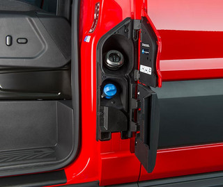 Ford2016_Transit_Fuelfiller_03