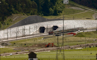 SWISS_TUNNEL3
