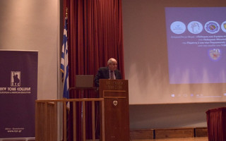 O Yφυπουργός παρά τω Πρωθυπουργό, Τέρενς Κουίκ O Yφυπουργός παρά τω Πρωθυπουργό, Τέρενς Κουίκ