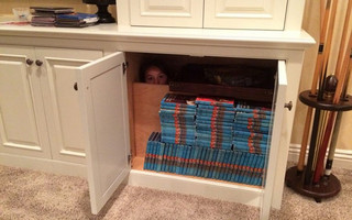 hide2