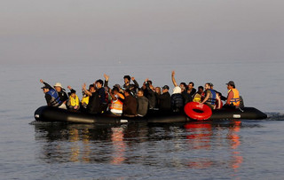 Επιχείρηση διάσωσης προσφύγων και μεταναστών στα ανοιχτά της Πύλου