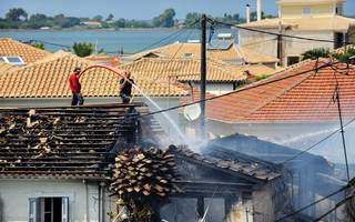 ΛΕΥΚΑΔΑ ΦΩΤΙΑ ΠΑΛΙΑ ΠΟΛΗ