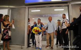petrounias2
