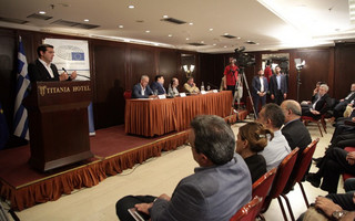 tsipras-kouv-5