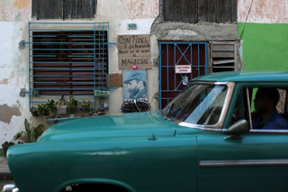 2016-11-28T010937Z_1654192737_RC15A5D8EA50_RTRMADP_3_CUBA-CASTRO