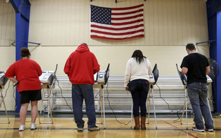 Τα ταχυδρομεία των ΗΠΑ απαντούν στον Τραμπ: «Οι επιστολικές ψήφοι θα φτάσουν με ασφάλεια και εγκαίρως»