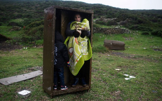 16_refugees_chios