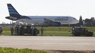 2016-12-23T111537Z_2101547727_LR1ECCN0V9QP7_RTRMADP_3_LIBYA-AIRPLANE