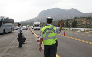 Σκαραμαγκάς: Διακοπή κυκλοφορίας σε λωρίδα στην εθνική οδό λόγω ακινητοποιημένου τράκτορα