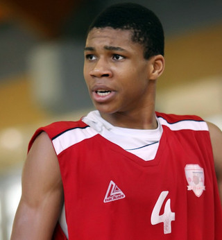 Giannis_Antetokounmpo7