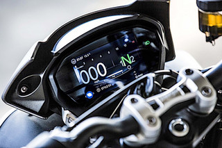 MOTO7