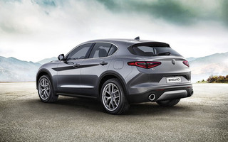 170117_AlfaRomeo_Stelvio_02_ok