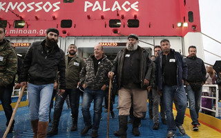 ΑΓΡΟΤΕΣ ΚΡΗΤΗΣ ΠΕΙΡΑΙΑ