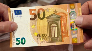 Πώς θα γίνει η αντικατάσταση των παλιών χαρτονομισμάτων των 50 ευρώ