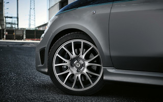 Abarth_695Rivale6