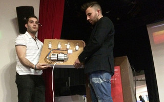 photo2