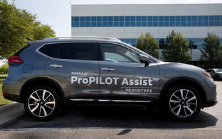 Nissan_ProPILOT_Assist_06