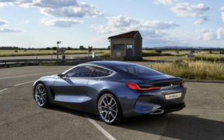 P90260687_lowRes_bmw-concept-8-series