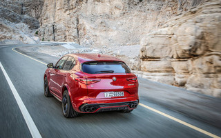 171203_AR_StelvioQuadrifoglio_23