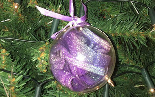 christmas_baubles_01