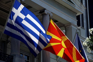 Πολιτική κόντρα στην Ελλάδα ενώ τα Σκόπια αποκλείουν λύση erga omnes