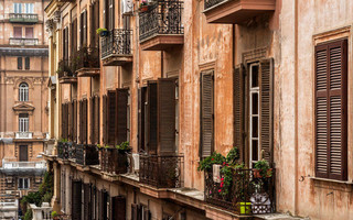 Naples_Italy_shutterstock_535758088_ok