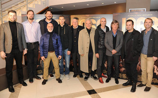 photo1