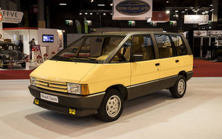 21203872_R_tromobile_2018_Renault