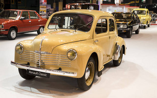 21203889_R_tromobile_2018_Renault