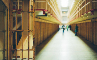 Διαψεύδει το υπουργείο Δικαιοσύνης τα περί «πολέμου» στις φυλακές Αυλώνα