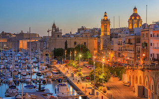 Με voucher 100 ευρώ στους κατοίκους επιχειρεί να τονώσει τον τουρισμό η Μάλτα