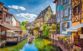 Colmar_shutterstock_604232009