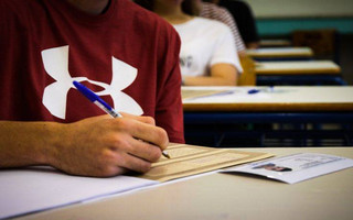 Πανελλήνιες 2019: Τι πρέπει να τρώνε τα παιδιά όσο διαβάζουν