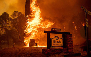 Η ξηρασία τροφοδοτεί τις φονικές πυρκαγιές στην Καλιφόρνια