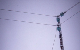 Προβλήματα στην ηλεκτροδότηση από την κακοκαιρία σε περιοχές της Λάρισας