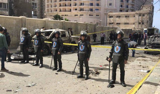 Αστυνομικός σκοτώθηκε ενώ επιχειρούσε να εξουδετερώσει έναν εκρηκτικό μηχανισμό στην Αίγυπτο