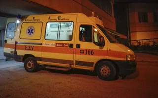Θεσσαλονίκη: 22χρονος ξυλοκοπήθηκε σε προαύλιο σχολείου – Μεταφέρθηκε στο νοσοκομείο