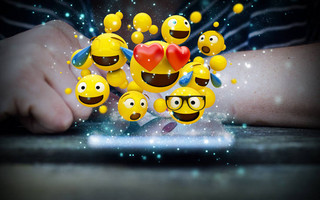 Ποιος είπε ότι τα emoji είναι αποκλειστικά για τον mobile κόσμο