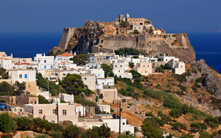 Telegraph: Πέντε ήσυχα ελληνικά νησιά για να επισκεφτεί κανείς τώρα