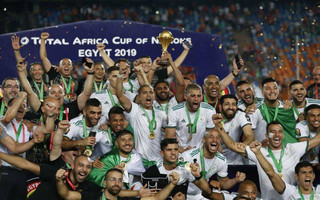Η Αλγερία σήκωσε την κούπα του Κόπα Αφρικα