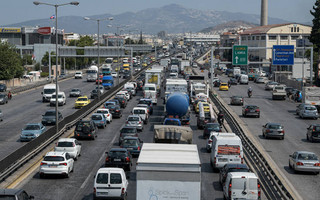 Αυξημένη κίνηση σε δρόμους της Αθήνας