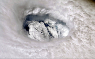 Το «μάτι» του καταστροφικού τυφώνα Ντόριαν όπως φαίνεται από το διάστημα