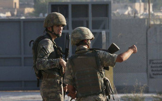 «Οι Αμερικανοί στρατιώτες που αποχώρησαν από τη Συρία, να φύγουν από το Ιράκ»
