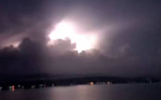 Καιρός &#8211; Σε ισχύ το έκτακτο δελτίο επιδείνωσης: Καταιγίδες και κεραυνοί στην Πελοπόννησο