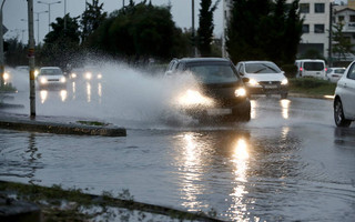Κακοκαιρία Γηρυόνης: Διεκόπη η κυκλοφορία στην Αθηνών-Κορίνθου &#8211; Προβλήματα σε Κινέτα, υπερχείλισε το ρέμα της Πίκας