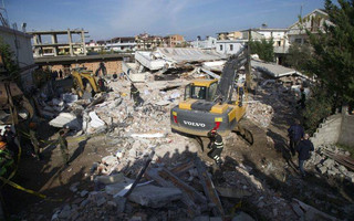 Φονικός σεισμός στην Αλβανία: Δύο ζωντανούς και επτά νεκρούς ανέσυρε η ΕΜΑΚ